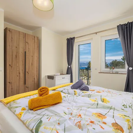 Seaview Refugium Krk Apartment *