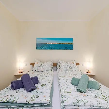 Seaview Refugium Krk Apartment *